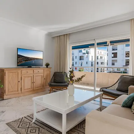 Marina Banus, Centrico Apartamento Apartman