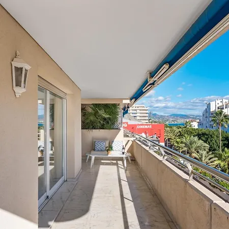 Marina Banus, Centrico Apartamento Apartman *